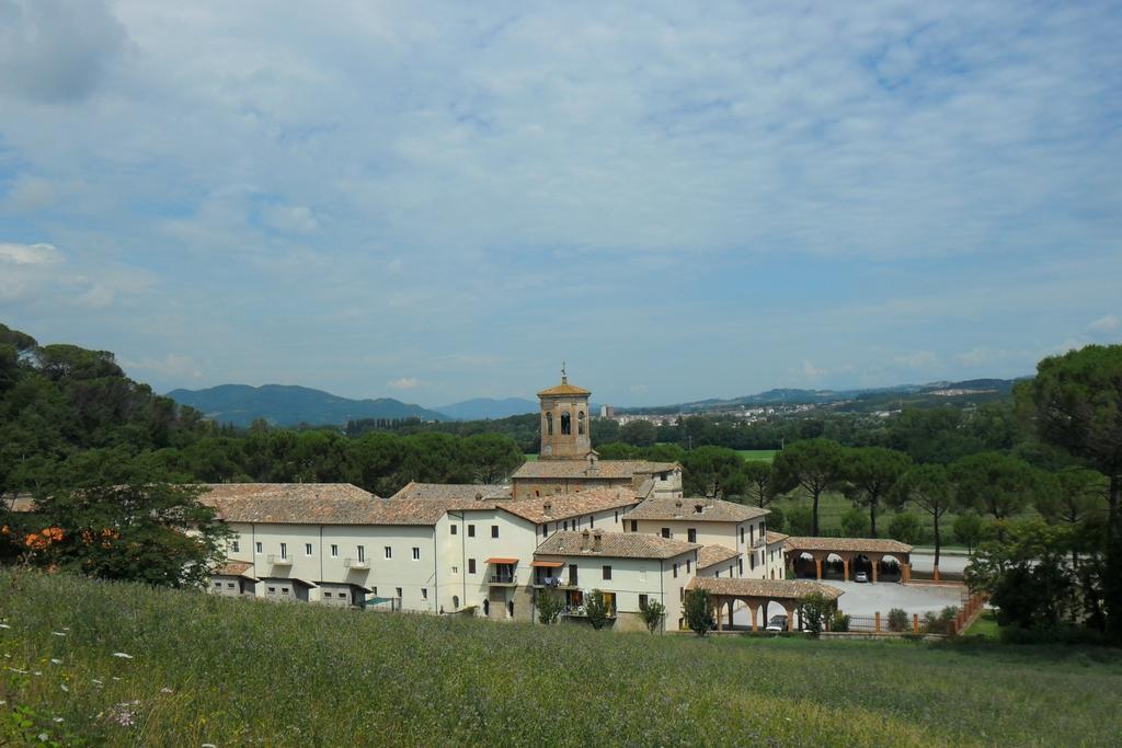 Гостевой дом Agriturismo Montecorona Умбертиде Экстерьер фото