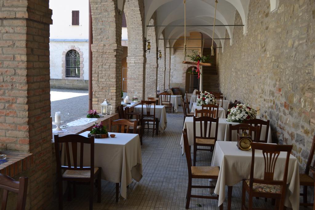 Agriturismo Montecorona Умбертиде Экстерьер фото